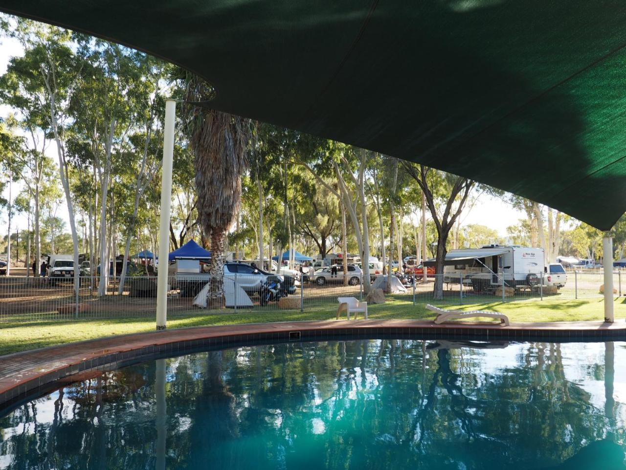 Heritage Caravan Park ينابيع أليس المظهر الخارجي الصورة